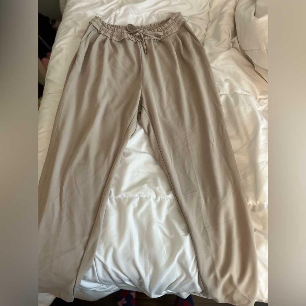Women’s elastic band trousers